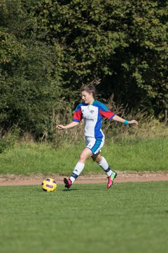Bild 337 - B-Juniorinnen Krummesser SV - SV Henstedt Ulzburg : Ergebnis: 0:3